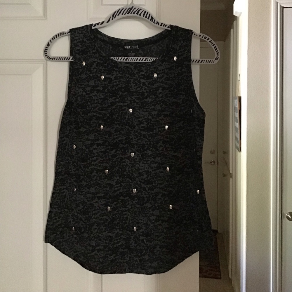 Black burn out tank